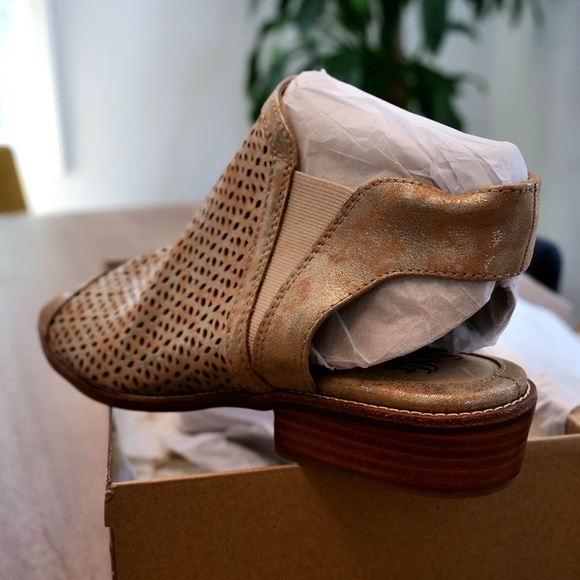 Sofft Nalda Anthracite Sandals, 11 — NWT - Picture 4 of 8